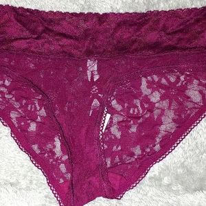 Victoria Secret Lace Hipsters NWT